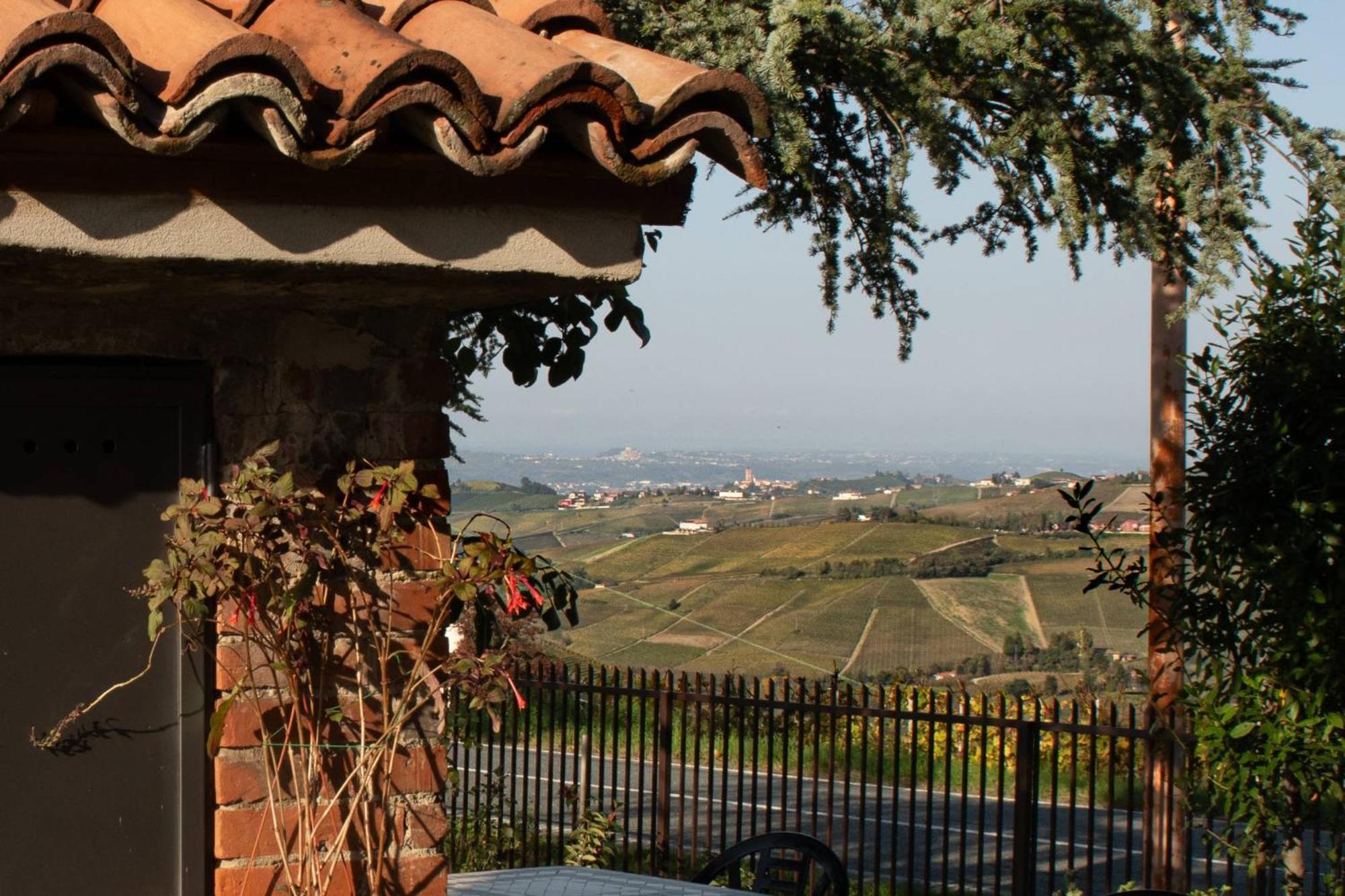 Casa Rubbo - Appartamento 'Como' Nelle Langhe อัลบา ภายนอก รูปภาพ